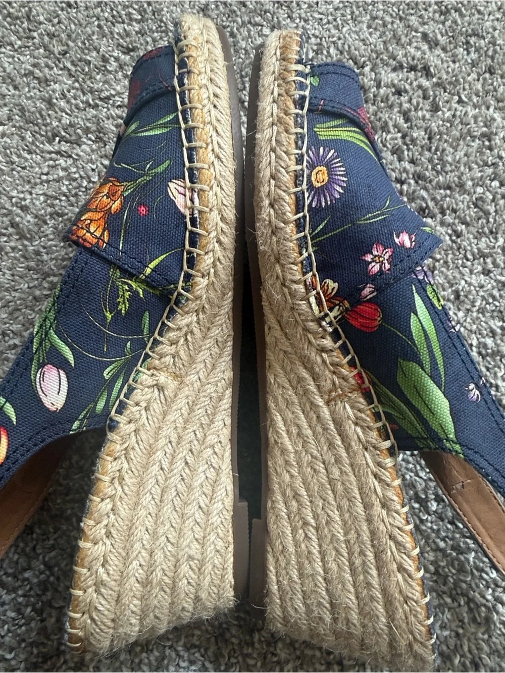 Clarks Artisan Floral Espadrille Wedges Sz 8 Cottagecore Boho Navy Wildflower